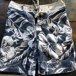 Men’s American Eagle swim shorts